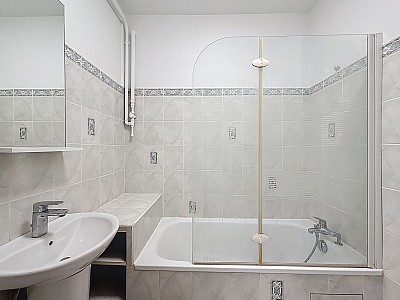 APPARTEMENT T3 A LOUER - LYON 3EME ARRONDISSEMENT - 63.9 m2 - 1 275 € charges comprises par mois