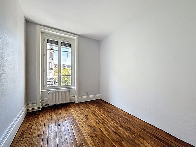 APPARTEMENT T3 A LOUER - LYON 3EME ARRONDISSEMENT - 60.8 m2 - 851 € charges comprises par mois