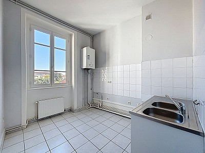APPARTEMENT T3 A LOUER - LYON 3EME ARRONDISSEMENT - 60.8 m2 - 851 € charges comprises par mois