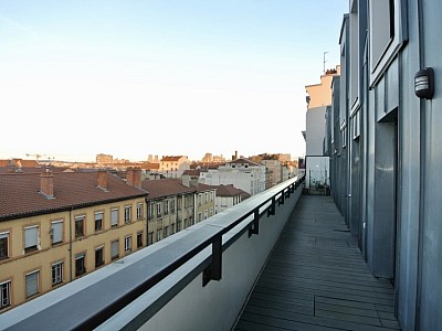 APPARTEMENT T3 A LOUER - LYON 3EME ARRONDISSEMENT - 68.82 m2 - 1 456 &euro; charges comprises par mois