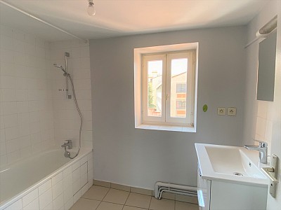 APPARTEMENT T3 A LOUER - LYON 4EME ARRONDISSEMENT - 58.25 m2 - 1131€ charges comprises par mois