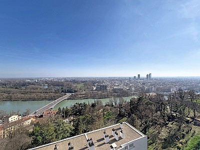 APPARTEMENT T3 A LOUER - LYON 4EME ARRONDISSEMENT Cdt Arnaud-Dumont d Urville - 62.34 m2 - 968 € charges comprises par mois