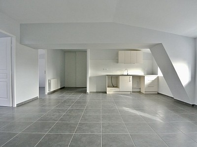 APPARTEMENT T3 A LOUER - LYON 4EME ARRONDISSEMENT - 73.27 m2 - 1 307 &euro; charges comprises par mois