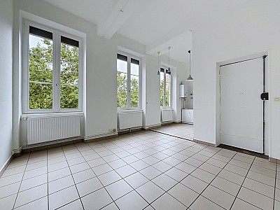 APPARTEMENT T3 A LOUER - LYON 4EME ARRONDISSEMENT - 60.04 m2 - 925 &euro; charges comprises par mois