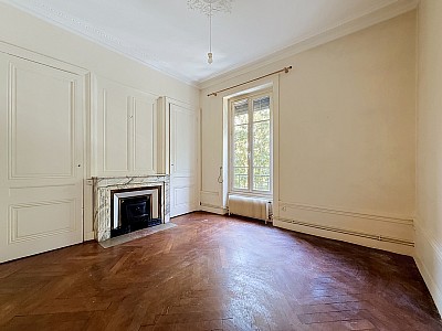 APPARTEMENT T3 A LOUER - LYON 6EME ARRONDISSEMENT - 86.42 m2 - 1 380 € charges comprises par mois