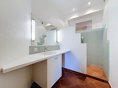 APPARTEMENT T3 A LOUER - LYON 6EME ARRONDISSEMENT - 86.42 m2 - 1 380 € charges comprises par mois