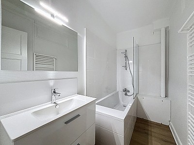 APPARTEMENT T3 A LOUER - LYON 7EME ARRONDISSEMENT - 52.68 m2 - 791€ charges comprises par mois