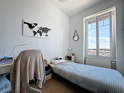 APPARTEMENT T3 A LOUER - LYON 7EME ARRONDISSEMENT - 61.78 m2 - 1 230 &euro; charges comprises par mois