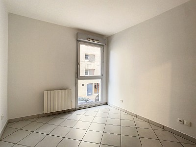 APPARTEMENT T3 A LOUER - LYON 7EME ARRONDISSEMENT - 72.55 m2 - 1 238 € charges comprises par mois