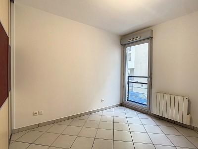 APPARTEMENT T3 A LOUER - LYON 7EME ARRONDISSEMENT - 72.55 m2 - 1 238 € charges comprises par mois