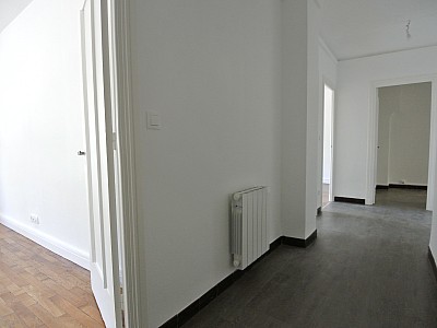APPARTEMENT T3 A LOUER - LYON 8EME ARRONDISSEMENT - 66.52 m2 - 934 € charges comprises par mois