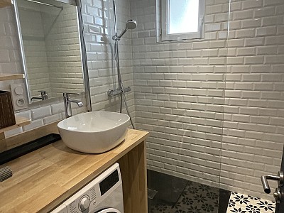 APPARTEMENT T3 A LOUER - LYON 9EME ARRONDISSEMENT - 55.17 m2 - 1 100 &euro; charges comprises par mois