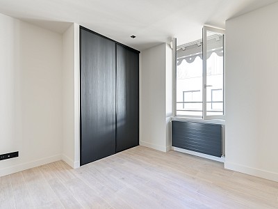 APPARTEMENT T3 A LOUER - ST CYR AU MONT D OR - 73.94 m2 - 1 836 € charges comprises par mois