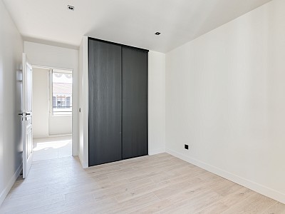 APPARTEMENT T3 A LOUER - ST CYR AU MONT D OR - 73.94 m2 - 1 836 € charges comprises par mois