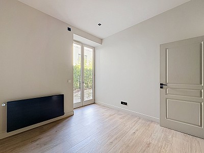 APPARTEMENT T3 A LOUER - ST CYR AU MONT D OR - 62.75 m2 - 1 580 € charges comprises par mois