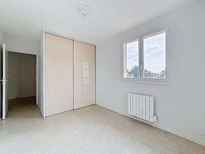 APPARTEMENT T3 A LOUER - ST GENIS LAVAL - 64.7 m2 - 804,19 € charges comprises par mois