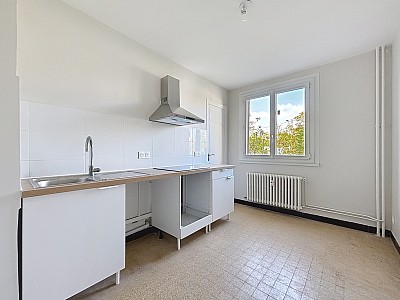 APPARTEMENT T3 A LOUER - TASSIN LA DEMI LUNE - 71.97 m2 - 1110€ charges comprises par mois
