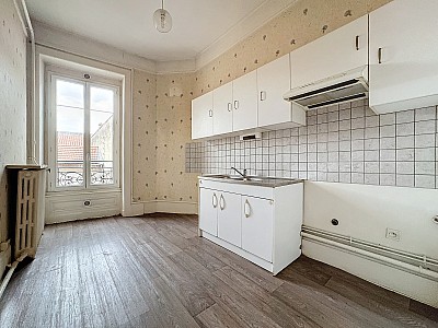 APPARTEMENT T3 A LOUER - VILLEURBANNE - 79.15 m2 - 860€ charges comprises par mois