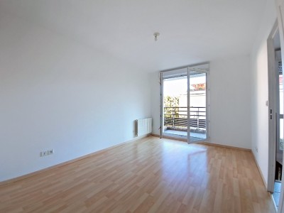 APPARTEMENT T3 A VENDRE - BRON - 73 m2 - 270000€