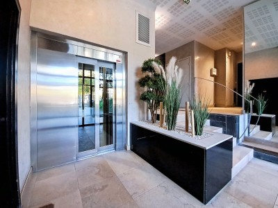 APPARTEMENT T3 A VENDRE - BRON - 73 m2 - 270000€