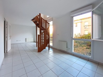 APPARTEMENT T3 A VENDRE - BRON - 74 m2 - 264�000�&euro;