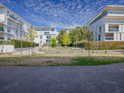 APPARTEMENT T3 A VENDRE - CALUIRE ET CUIRE - 74 m2 - 335 000 €