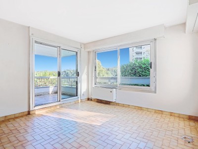 Appartement 3 pices avec balcon - 2 chambres - FONTAINES SUR SAONE - 72 m2 - VENDU