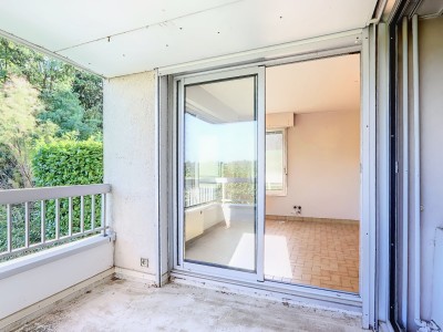 Appartement 3 pices avec balcon - 2 chambres - FONTAINES SUR SAONE - 72 m2 - VENDU