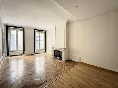 APPARTEMENT T3 A VENDRE - LYON 1ER ARRONDISSEMENT - 72 m2 - 350000 €
