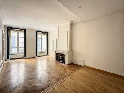 APPARTEMENT T3 - LYON 1ER ARRONDISSEMENT - 72 m2 - VENDU