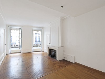 APPARTEMENT T3 A VENDRE - LYON 1ER ARRONDISSEMENT - 72.04 m2 - 290 000 €