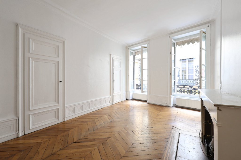 APPARTEMENT T3 - LYON 1ER ARRONDISSEMENT - 72.04 m2 - VENDU