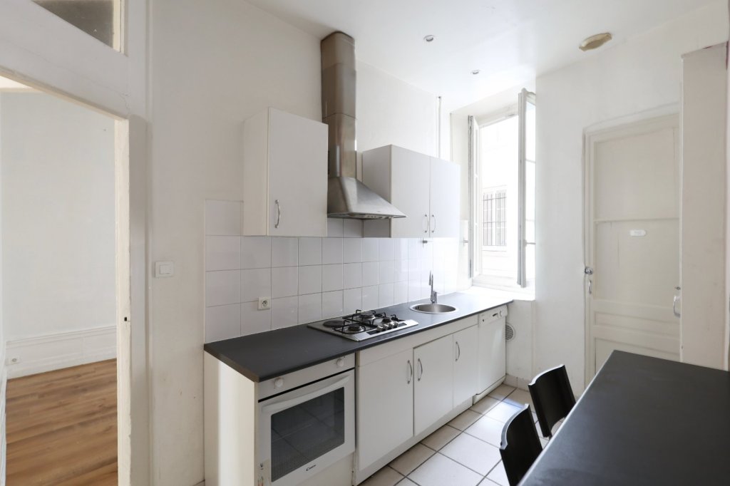 APPARTEMENT T3 - LYON 1ER ARRONDISSEMENT - 72.04 m2 - VENDU