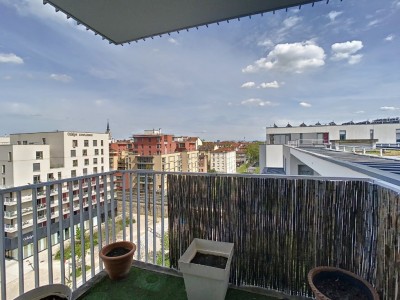 APPARTEMENT T3 - LYON 2EME ARRONDISSEMENT - 60 m2 - VENDU