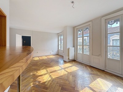 APPARTEMENT T3 A VENDRE - LYON 2EME ARRONDISSEMENT - 57 m2 - 345 000 €