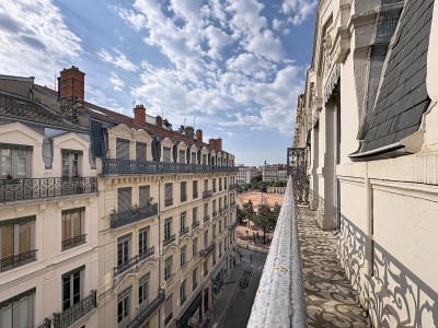 APPARTEMENT T3 A VENDRE - LYON 2EME ARRONDISSEMENT - 57 m2 - 345 000 €