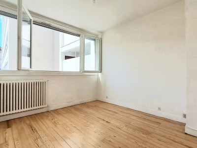 APPARTEMENT T3 A VENDRE - LYON 4EME ARRONDISSEMENT - 52 m2 - 195 000 €
