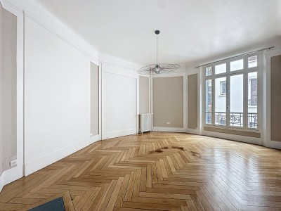 APPARTEMENT T3 A VENDRE - LYON 6EME ARRONDISSEMENT BROTTEAUX - 78.33 m2 - 442�000�&euro;