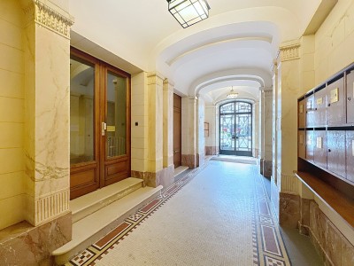 APPARTEMENT T3 A VENDRE - LYON 6EME ARRONDISSEMENT BROTTEAUX - 78.33 m2 - 442�000�&euro;