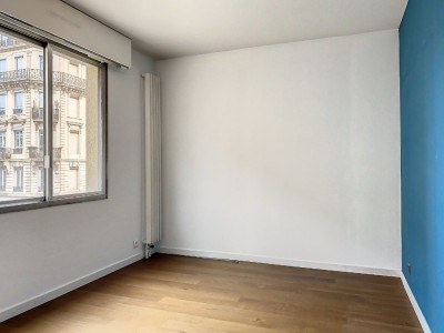 APPARTEMENT T3 A VENDRE - LYON 6EME ARRONDISSEMENT - 70,5 m2 - 299000 €