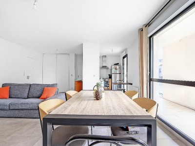 Appartement 3 pices avec terrasse - 2 chambres - LYON 7EME ARRONDISSEMENT - 73 m2 - VENDU