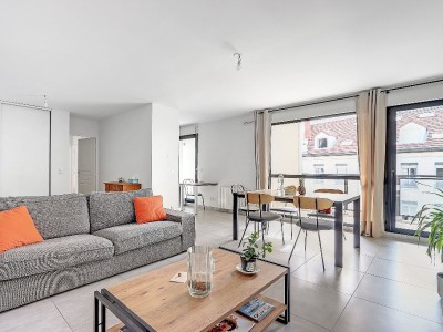 Appartement 3 pices avec terrasse - 2 chambres - LYON 7EME ARRONDISSEMENT - 73 m2 - VENDU