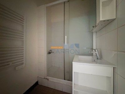 APPARTEMENT T3 A VENDRE - LYON 7EME ARRONDISSEMENT - 59.73 m2 - 199000€