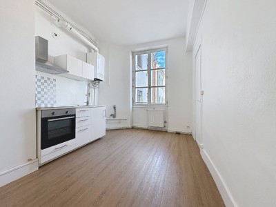 APPARTEMENT T3 A VENDRE - LYON 7EME ARRONDISSEMENT - 59 m2 - 262�500�&euro;