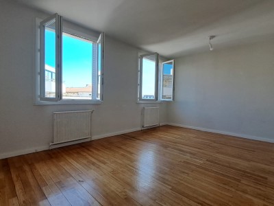 APPARTEMENT T3 A VENDRE - LYON 7EME ARRONDISSEMENT - 70 m2 - 260 000 &euro;