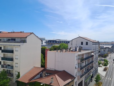 APPARTEMENT T3 A VENDRE - LYON 7EME ARRONDISSEMENT - 70 m2 - 260 000 &euro;