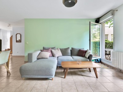 Appartement 3 pièces avec terrasse - 2 chambres A VENDRE - LYON 8EME ARRONDISSEMENT - 72 m2 - 295 000 &euro;