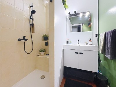 APPARTEMENT T3 A VENDRE - LYON 8EME ARRONDISSEMENT - 68 m2 - 233 000 €