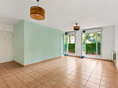 Appartement 3 pièces avec terrasse - 2 chambres A VENDRE - LYON 8EME ARRONDISSEMENT - 72 m2 - 285 000 &euro;
