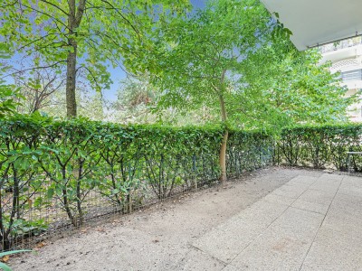 Appartement 3 pièces avec terrasse - 2 chambres A VENDRE - LYON 8EME ARRONDISSEMENT - 72 m2 - 285 000 €